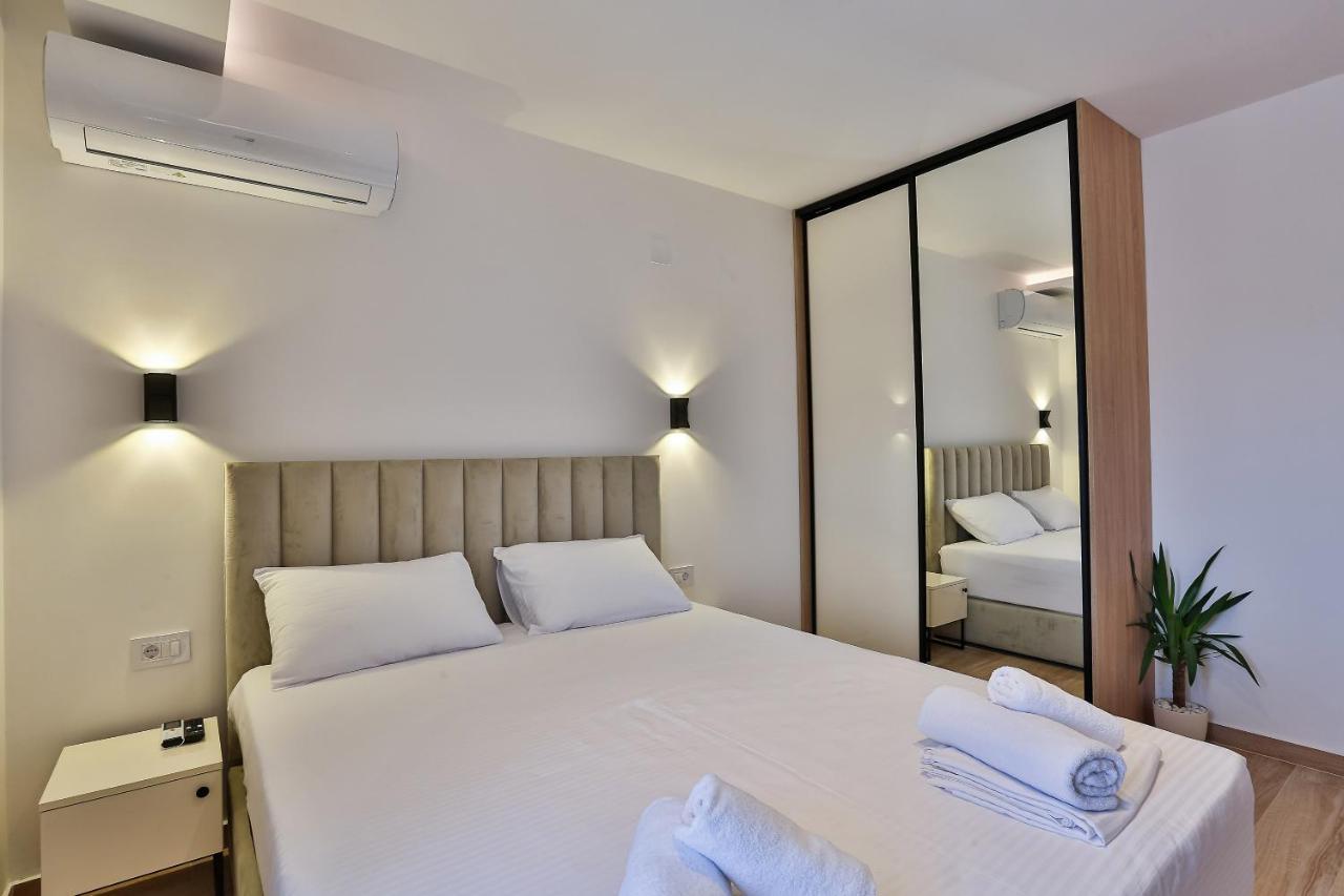 Villa La Vida Budva Luaran gambar