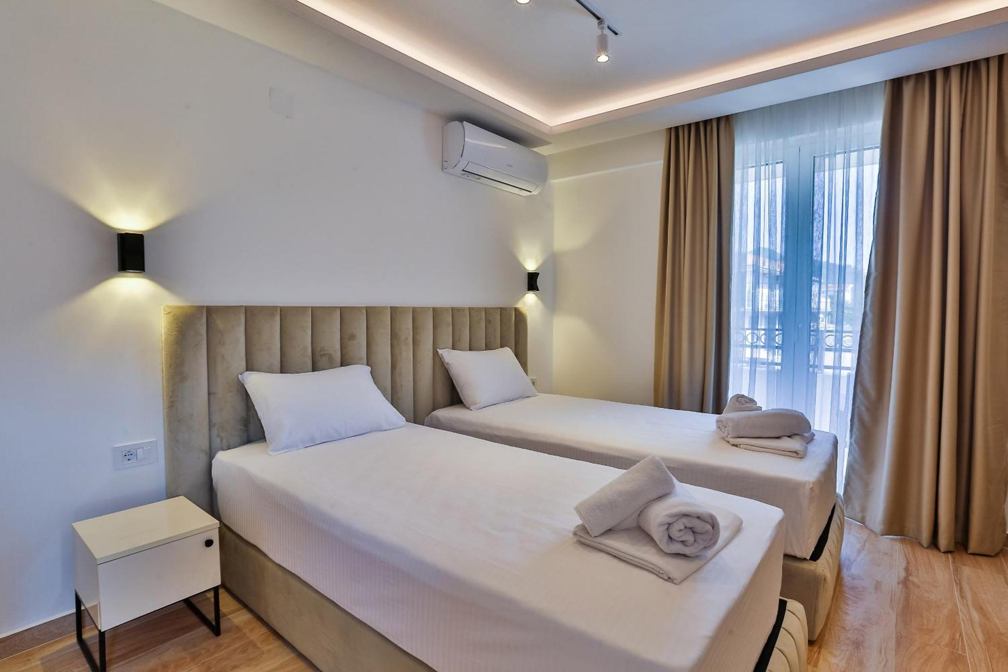 Villa La Vida Budva Luaran gambar